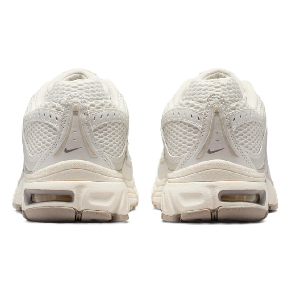 Nike | Unisex Moto 2K (Phantom/Light Bone Sail)