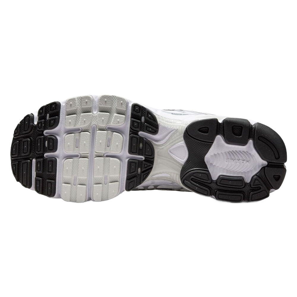 Nike | Unisex Moto 2K (White/Metallic)