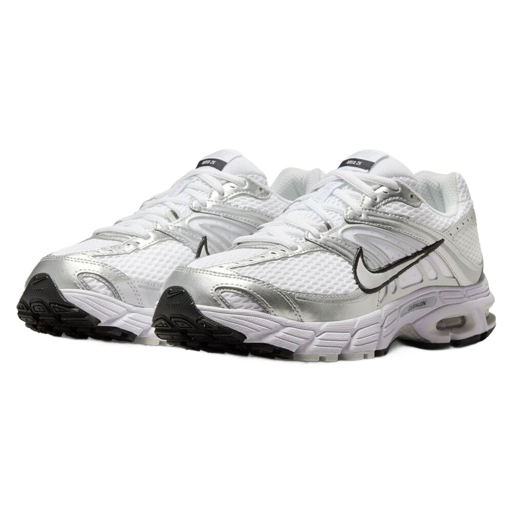Nike | Unisex Moto 2K (White/Metallic)